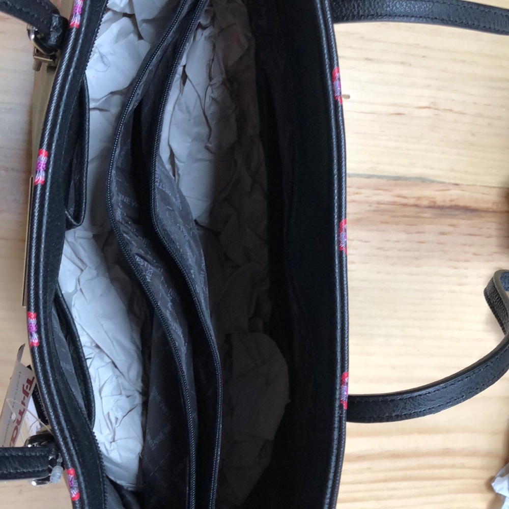 NWT Nine West It Girl black and red tote bag - Picture 3 of 5